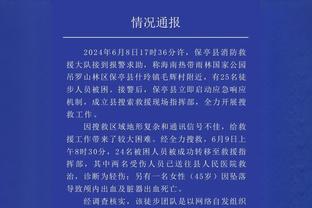 啥都来❓旺达搭肩男友人&床前吃汉堡！男友人屁股对着旺达秀舞